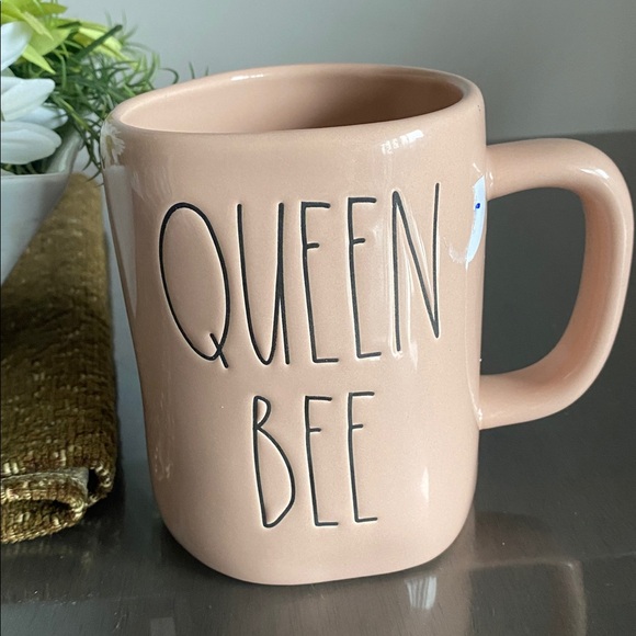 Rae Dunn Other - New🌈 Queen Bee Rae Dunn Ceramic Mug pink